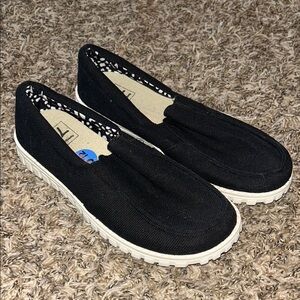 Dirty laundry Black Slip-On Canvas Shoes